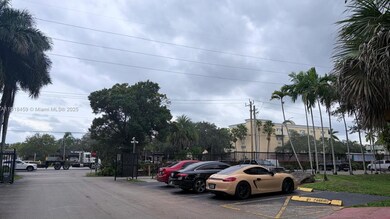 Oaks Condominiums unit 102, Davie, FL 33314 - photo 3