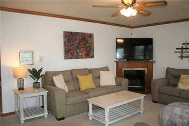 2256 Dawnshire Dr, Columbus, IN 47203 - photo 3