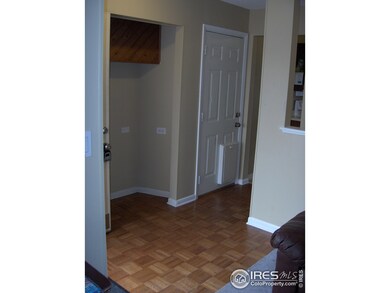 Access door to oversized garage w/ pet door