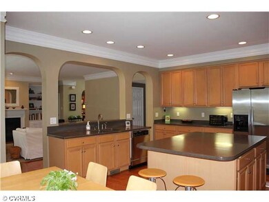Kitchen - Spacious kitchen for the gourmet cook.