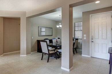 1541 E Lark St-7