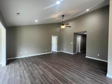 823 W Rosewood Dr, Bloomington, IN 47404 - photo 4