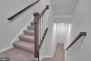 9712 Vang Dr, Seabrook, MD 20706 - photo 3