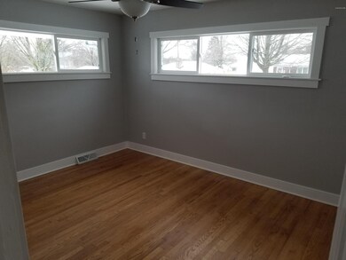 1410 Sweet St NE, Grand Rapids, MI 49505 - photo 5