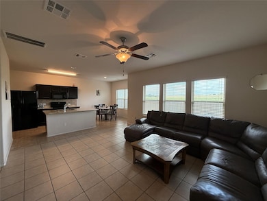 352 Circle Way unit 37E, Jarrell, TX 76537 - photo 6