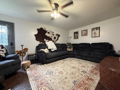 6 Living room