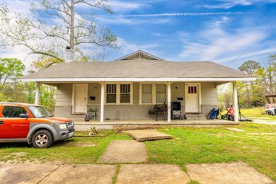 1 Exterior (1 of 3)