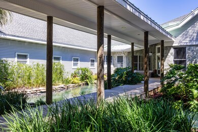 10-1083 Tree Point Dr-10