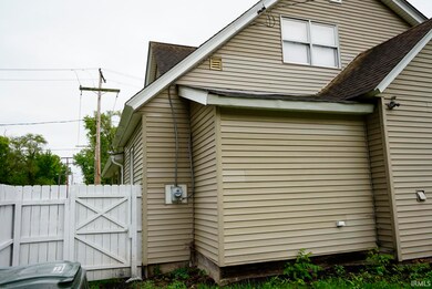 1421 Linden Ave, South Bend, IN 46628 - photo 3