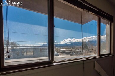 326 Mount View Ln, Colorado Springs, CO 80907 - photo 5