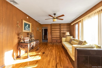 20 Michaels Ln, Glen Head, NY 11545 - photo 3