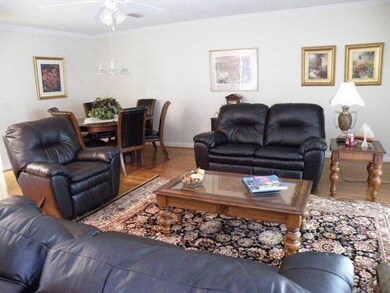 200 Salt Air Dr unit 135, St. Simons Island, GA 31522 - photo 2