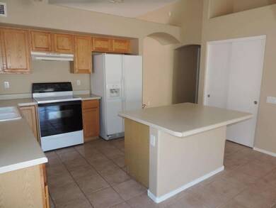 3922 E Vaughn Ave, Gilbert, AZ 85234 - photo 5