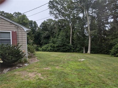 1470 Chopmist Hill Rd, North Scituate, RI 02857 - photo 2