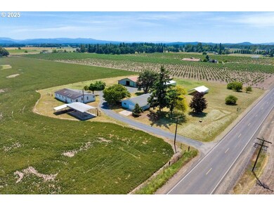 36647 Gilkey Rd, Scio, OR 97374 - photo 2