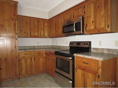 15 Sun Haven Dr, Asheville, NC 28806 - photo 7