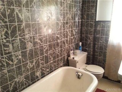 Bathroom Upper unit bathroom