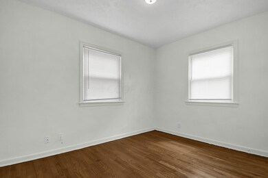 7-web-or-mls-1211-e-23rd-ave