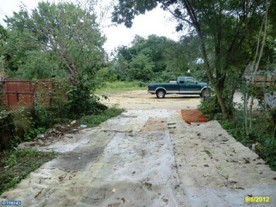 2406 S 8th St, Camden, NJ 08104 - photo 4