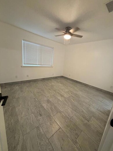 11801 Argonne Forest Trail unit B, Austin, TX 78759 - photo 4