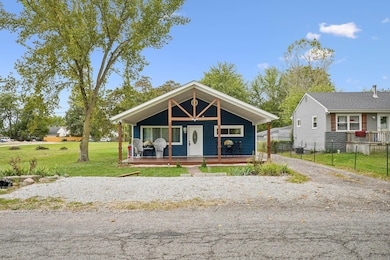 2-web-or-mls-1101-meadow-ln