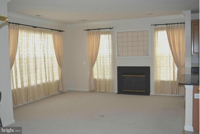 13059 Marcey Creek Rd, Herndon, VA 20171 - photo 3