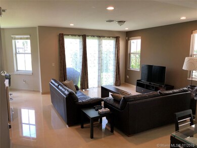 10554 NW 70th Ln, Doral, FL 33178 - photo 6