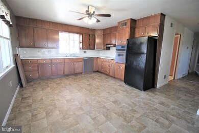 453 Martindale Rd, Ephrata, PA 17522 - photo 7