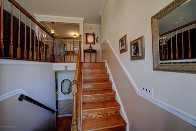 04 - Entrance -Split Level