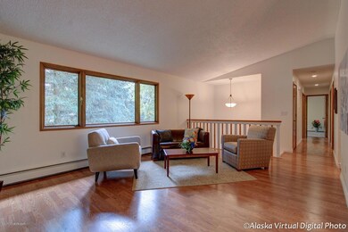 Spacious & Sunny Living Room
