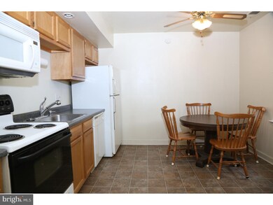 203 Hickory Dr, Quakertown, PA 18951 - photo 4