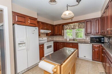 14 Evelyn Dr, Delmar, NY 12054 - photo 5