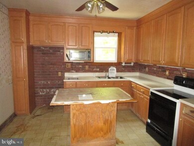 1218 Reece Rd, Severn, MD 21144 - photo 4