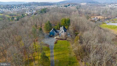 791 Shelbourne Rd, Reading, PA 19606 - photo 2