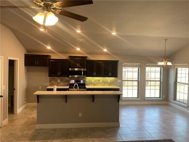 3550 Macintosh Way, Bentonville, AR 72712 - photo 4