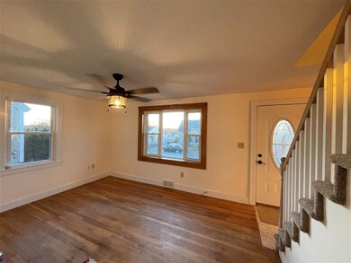 11 Wilson St, Manchester, NH 03103 - photo 3