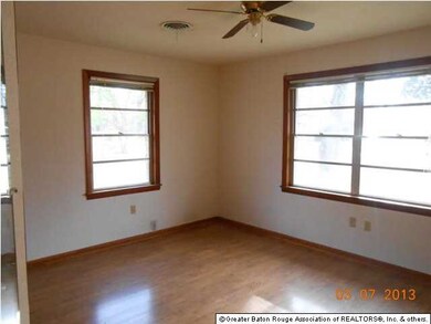 Additional bedroom