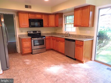 12400 Frost Ct, Potomac, MD 20854 - photo 6