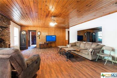 917 & 919 County Road 4810, Copperas Cove, TX 76522 - photo 4