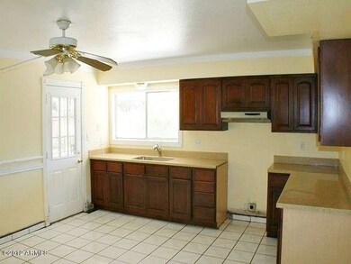 023-325500 - Kitchen