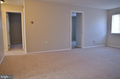 6007 Willow Spring Rd unit D, Harrisburg, PA 17111 - photo 4
