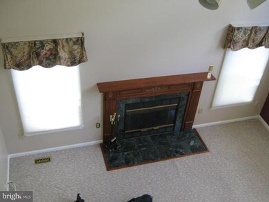 9536 Meadows Farms Dr, Owings Mills, MD 21117 - photo 5