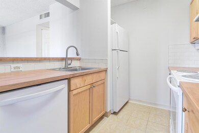 512 Meadows Cir, Boynton Beach, FL 33436 - photo 4