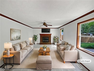 33531 Dickens Cir, North Ridgeville, OH 44039 - photo 2