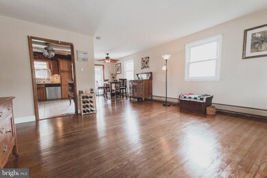 402 Polk Way, Broomall, PA 19008 - photo 4