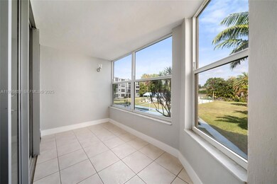 1701 NE 191st St unit A212, Miami, FL 33179 - photo 5