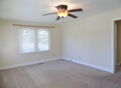 103 Dogwood Dr, Jacksonville, NC 28540 - photo 5