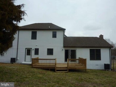 460 Quarry Rd, Bunker Hill, WV 25413 - photo 6