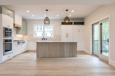 144 Linden St unit B, Wellesley, MA 02482 - photo 4