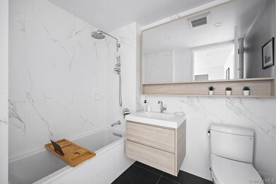 40-22 61st St unit 3N, Flushing, NY 11377 - photo 3